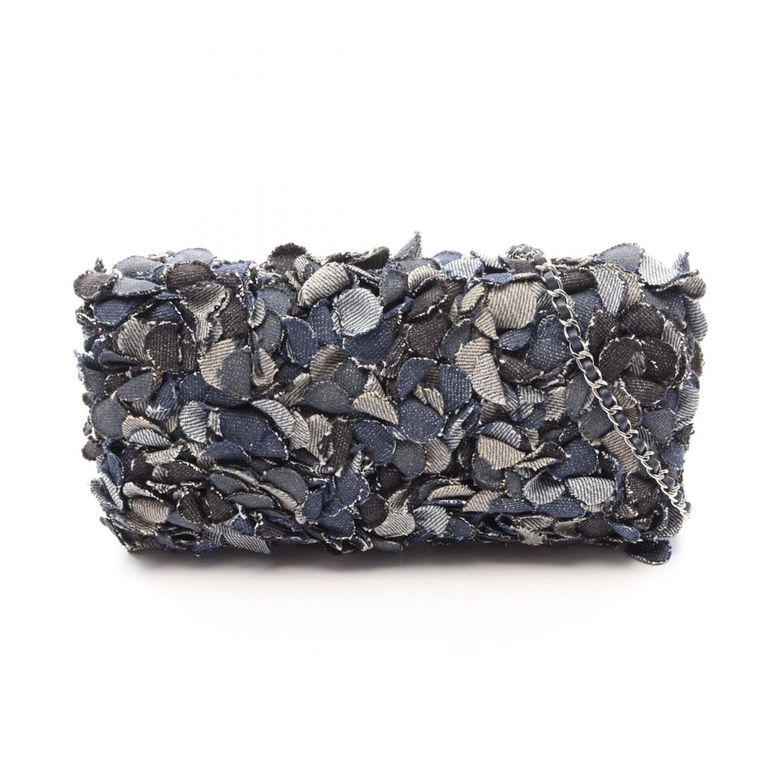 Chanel Camellia Shoulder Bag/Handbag, Denim, Women's, Navy/Black: --- Catalog ---Category: SizeSize (HxWxD): 11cm x 21cm x 4cm / 4.33'' x 8.26'' x 1.57''Strap Length: 115cm / 45.27''Category: DesignType: Handbag, Shoulder bagColor: Black, NavyGender: WomenMaterial: 