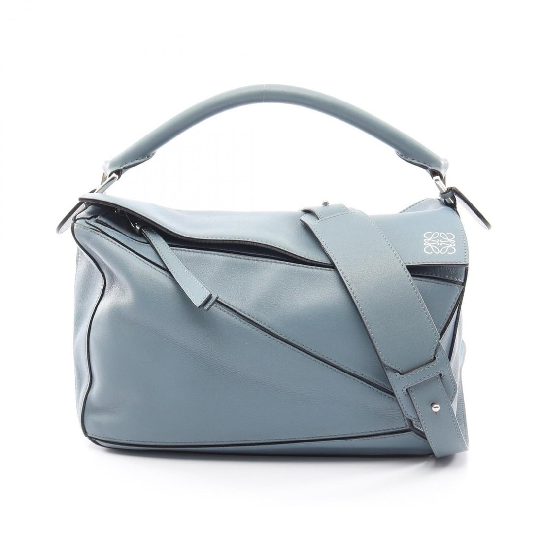 Loewe Puzzle Bag Medium 2-Way Handbag Leather Women's Blue: --- Catalog ---Category: SizeSize (HxWxD): 18cm x 29cm x 12cm / 7.08'' x 11.41'' x 4.72''Category: DesignType: HandbagColor: BlueGender: WomenMaterial: Leather Category: GeneralBrand: Loewe--- Item Li