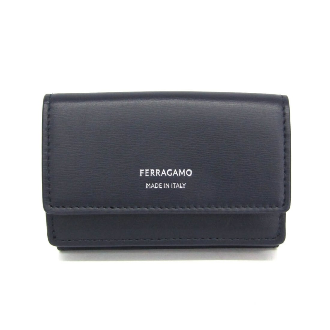 Salvatore Ferragamo JL-66 1337 Men,Women Leather Wallet (tri-fold) Dark Navy: --- Catalog ---Category: SizeWeight: 70g / 2.46oz.Size (HxWxD): 6.5cm x 9.5cm x 3cm / 2.55'' x 3.74'' x 1.18''Category: DesignType: Wallet (tri-fold)Color: Dark navyGender: Men,WomenClosure: Snap fast