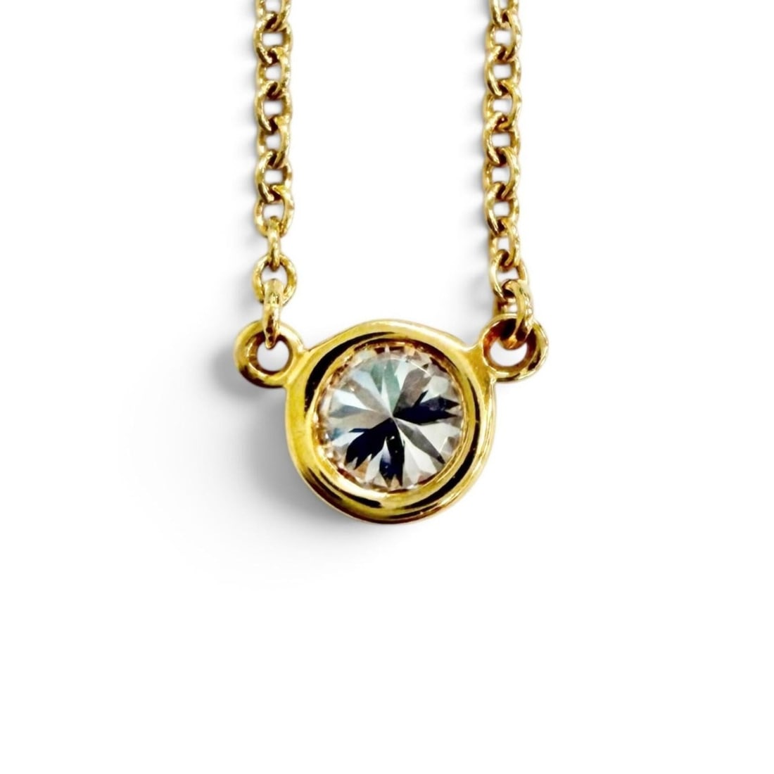 TIFFANY&Co. Tiffany & Co. Elsa Peretti By the Yard Necklace, 1P Diamond, 750 (YG) 18K, D0.21ct F 3EX: --- Catalog ---Category: SizePendant Size: 4mm / 0.15''Neck Circumference: 40 cm / 15.74''Category: DesignColor: Yellow goldStone: DiamondGender: WomenMaterial: Yellow gold (18K)Necklace Type: Necklac