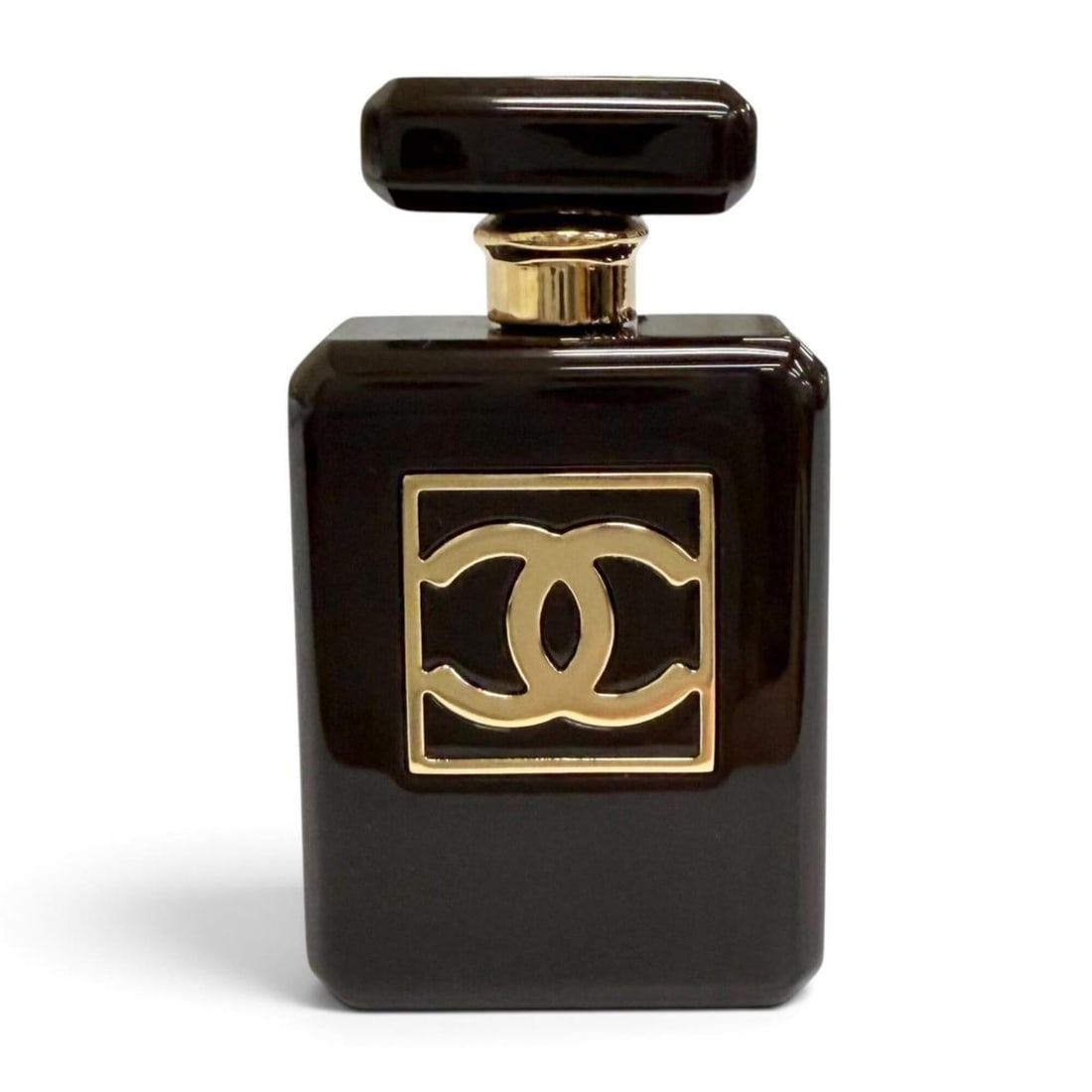 CHANEL B23A ABA987 Coco Mark Perfume Bottle Motif Brooch, Dark Brown with Gold Hardware, Women's: --- Catalog ---Category: SizeSize (HxWxD): 4.3cm x 2.4cm / 1.69'' x 0.94''Category: DesignType: BroochColor: Dark brownGender: WomenCategory: GeneralBrand: Chanel--- Item List ---Section: ConditionRan