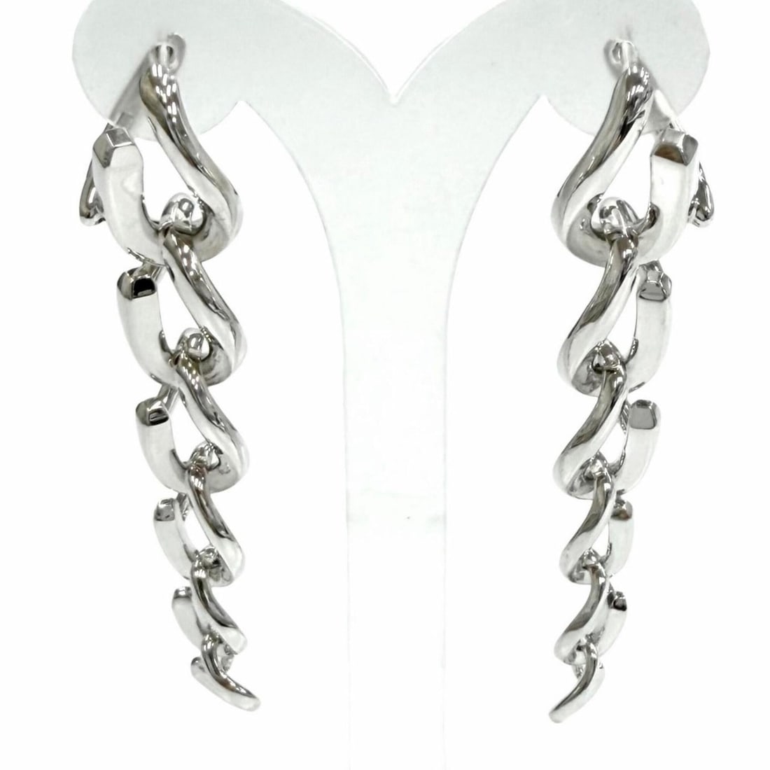TIFFANY&Co. Tiffany Forge Drop Link Earrings, AG925 Sterling Silver, Weight 20.3g, Women's.: --- Catalog ---Category: SizeSize (HxWxD): 48.00mm x 26.00mm / 1.89'' x 1.02''Category: DesignType: Stud earringsColor: SilverGender: WomenMaterial: Silver 925Category: GeneralBrand: Tiffany--- Item L