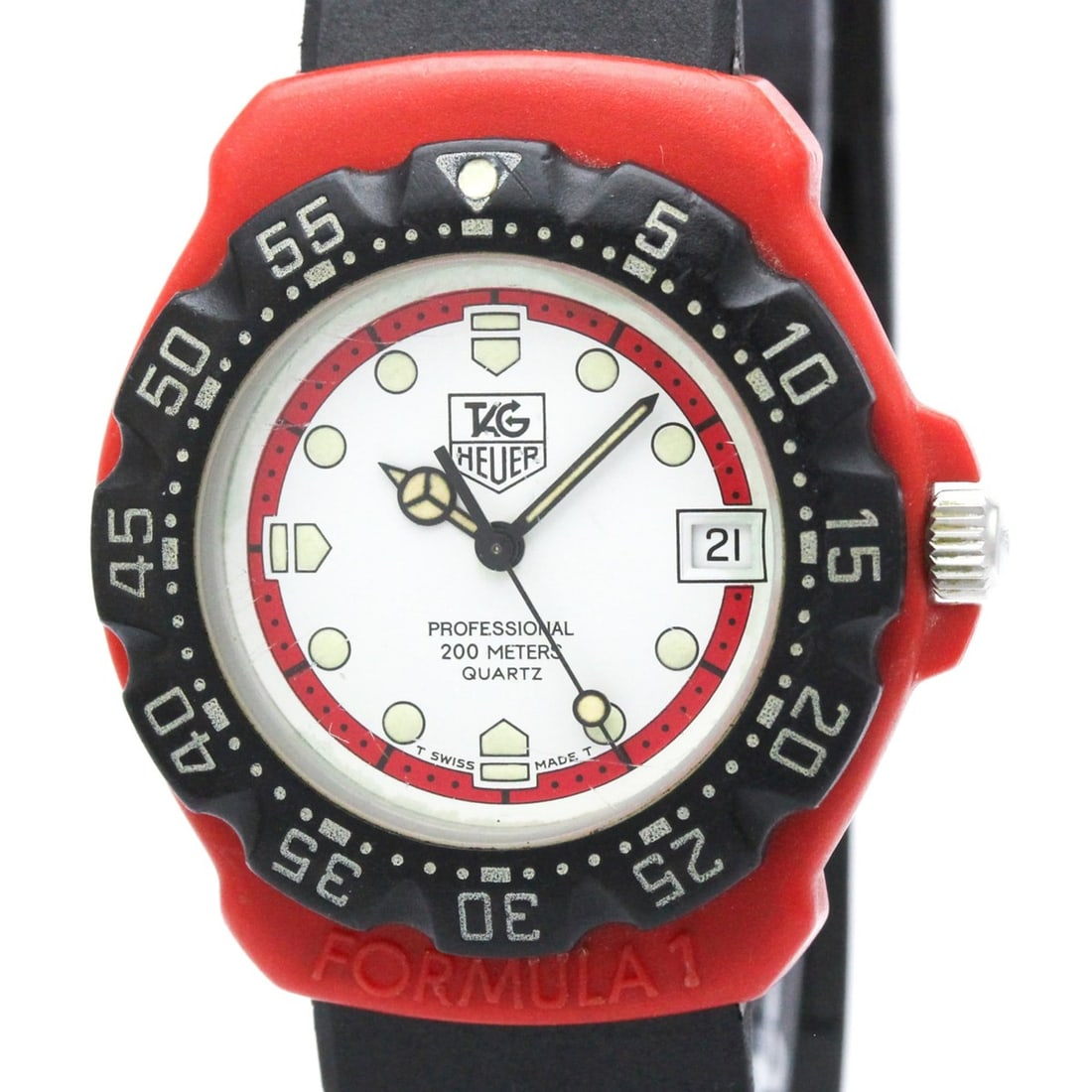 TAG HEUER Formula 1 Plastic Stainless Steel Quartz Mid Size 385.513: --- Catalog ---Category: SizeCase Diameter: 35mm / 1.38''Category: DesignType: WristwatchStyle: SportGender: BoysColor (Dial): WhiteMaterial (Band): RubberMaterial (Case): Stainless steelCategory: Gen