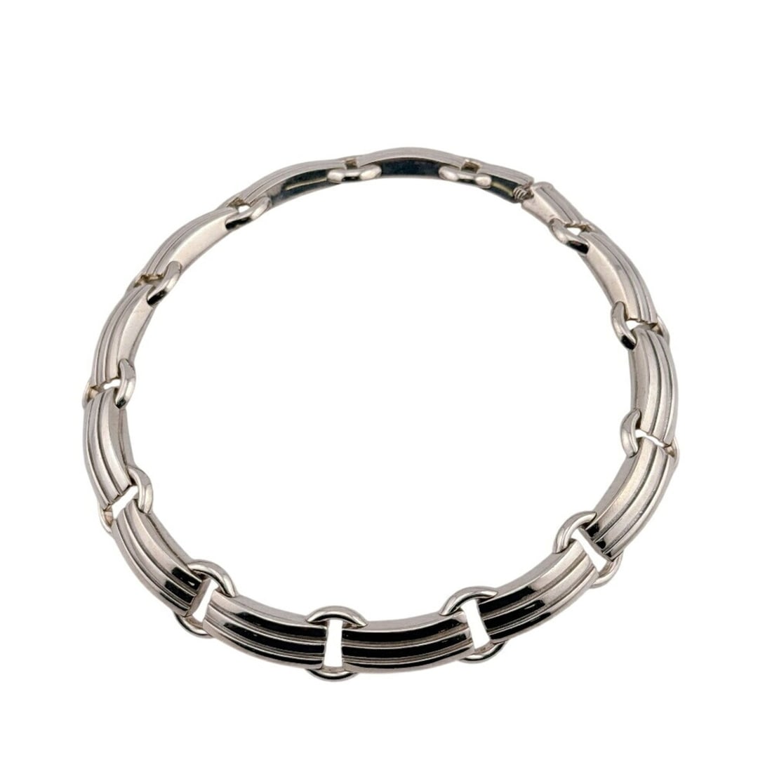 TIFFANY&Co. Tiffany Atlas Groove Link Necklace Chain Silver: --- Catalog ---Category: SizeNeck Circumference: 45 cm / 17.71''Category: DesignColor: SilverGender: Women,MenMaterial: Sterling silverNecklace Type: Neck chainCategory: GeneralLine: AtlasBrand: Tiffa