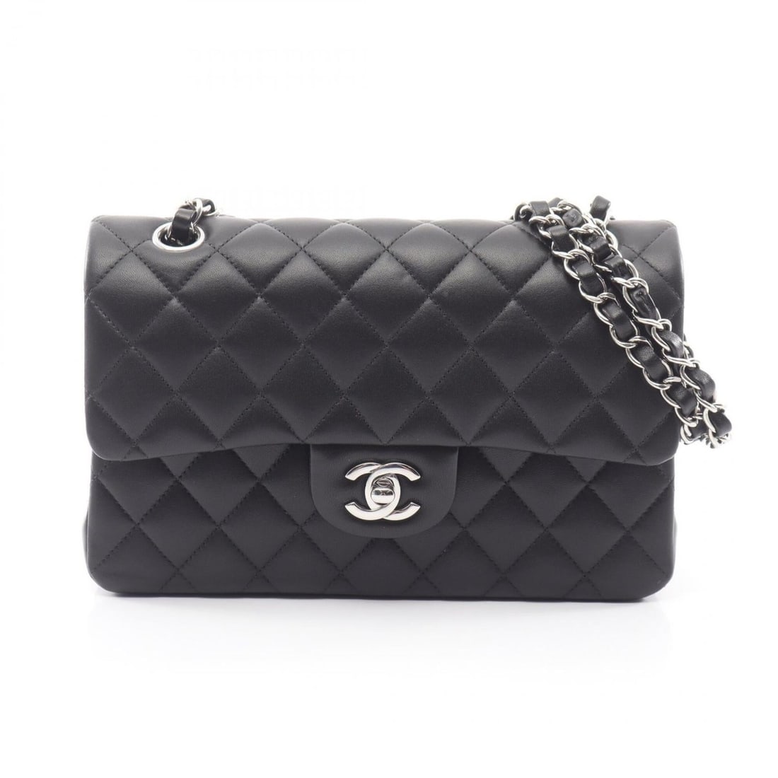 Chanel Matelassé Double Flap Shoulder Bag/Handbag, Lambskin Leather, Women's, Black (A01113): --- Catalog ---Category: SizeSize (HxWxD): 14cm x 23cm x 6cm / 5.51'' x 9.05'' x 2.36''Category: DesignType: Handbag, Shoulder bagColor: BlackGender: WomenMaterial: Leather Leather/Fur Type: LambskinC