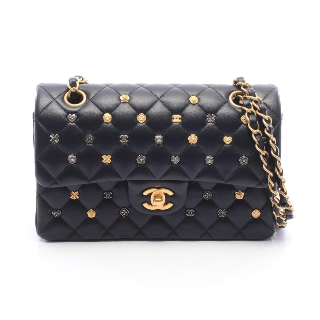 Chanel Matelassé Double Flap Shoulder Bag/Handbag, Lambskin Leather, Women's, Black (A01113): --- Catalog ---Category: SizeSize (HxWxD): 14cm x 23cm x 6cm / 5.51'' x 9.05'' x 2.36''Category: DesignType: Handbag, Shoulder bagColor: BlackGender: WomenMaterial: Leather Leather/Fur Type: LambskinC