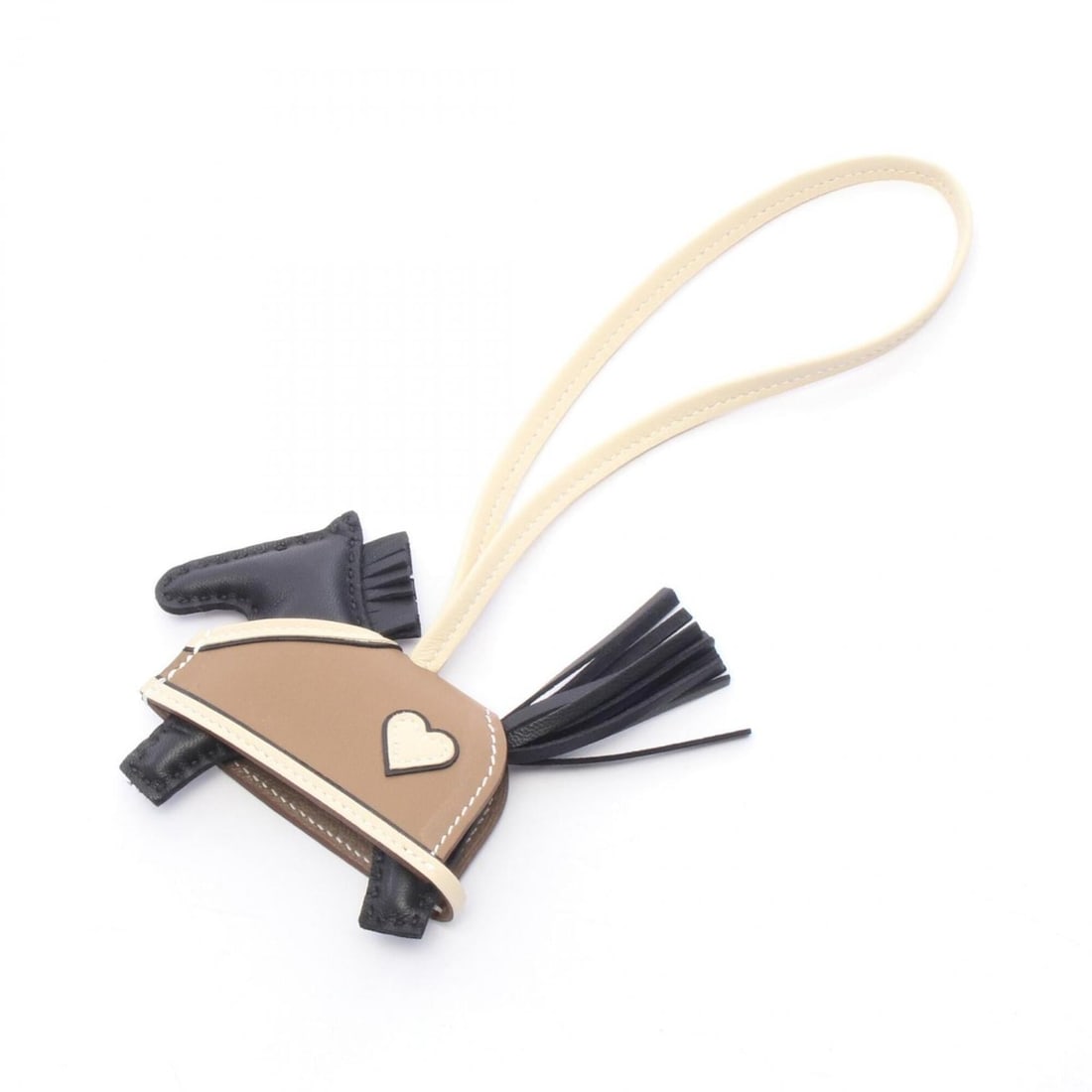 Hermes Rodeo PM Robeo Coeur Etoupe Cle Charm Accessory Agneau Milo Veau Swift Leather Women's Black: --- Catalog ---Category: DesignType: Handbag charmColor: Black, Etoupe gray, Gray, IvoryGender: WomenMaterial: Agneau MiloCategory: GeneralBrand: Hermes--- Item List ---Section: ConditionRanking: Rank
