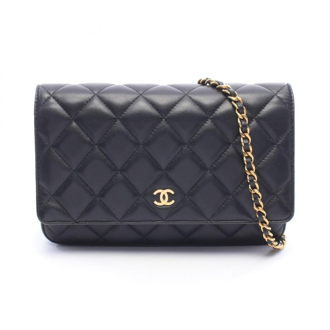 Chanel Matelassé Shoulder Bag/Handbag, Lambskin Leather, Women's, Black (AP0250): --- Catalog ---Category: SizeSize (HxWxD): 12cm x 19cm x 3.5cm / 4.72'' x 7.48'' x 1.37''Category: DesignType: Handbag, Shoulder bagColor: BlackGender: WomenMaterial: Leather Hardware Color: GoldLeath