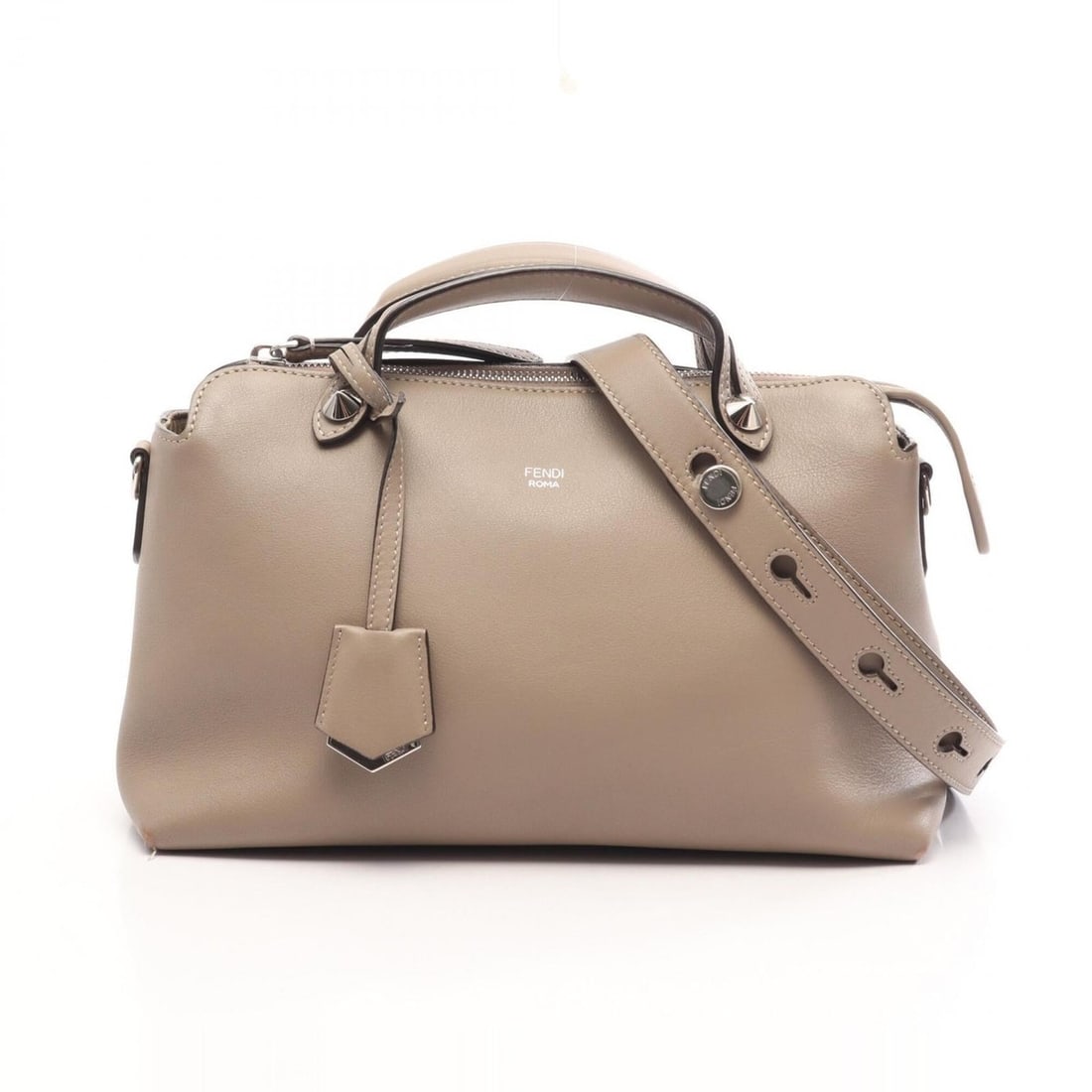 Fendi BY THE WAY MEDIUM 2-Way Handbag, Leather, Women's, Beige: --- Catalog ---Category: SizeSize (HxWxD): 18cm x 28cm x 12cm / 7.08'' x 11.02'' x 4.72''Category: DesignType: HandbagColor: BeigeGender: WomenMaterial: Leather Category: GeneralBrand: Fendi--- Item L