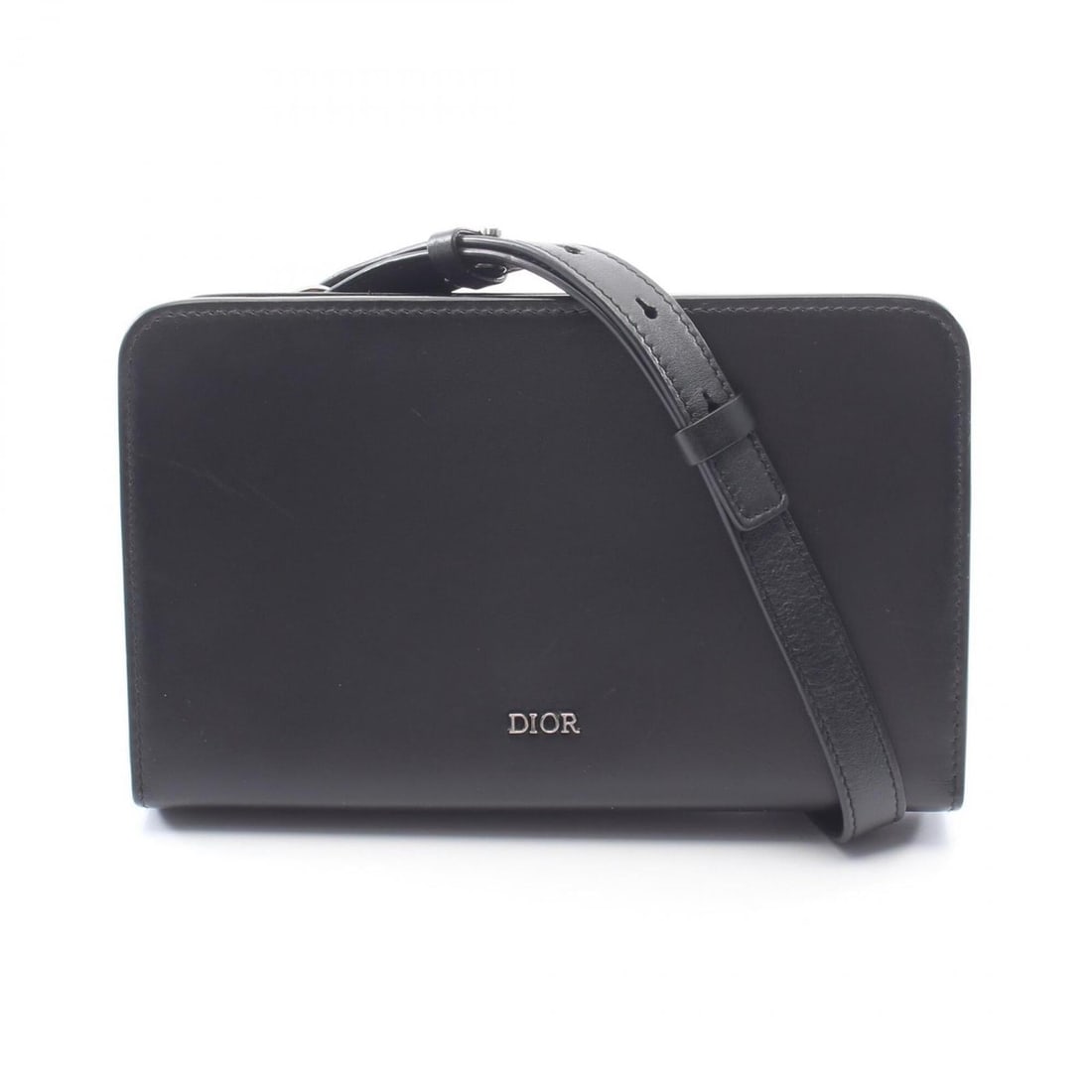Christian Dior Dior DIAL DIOR ULTRA Small Shoulder Bag Handbag Leather Men's Black: --- Catalog ---Category: SizeSize (HxWxD): 11.5cm x 19cm x 3cm / 4.52'' x 7.48'' x 1.18''Category: DesignType: Handbag, Shoulder bagColor: BlackGender: MenMaterial: Leather Category: GeneralBrand: Chr