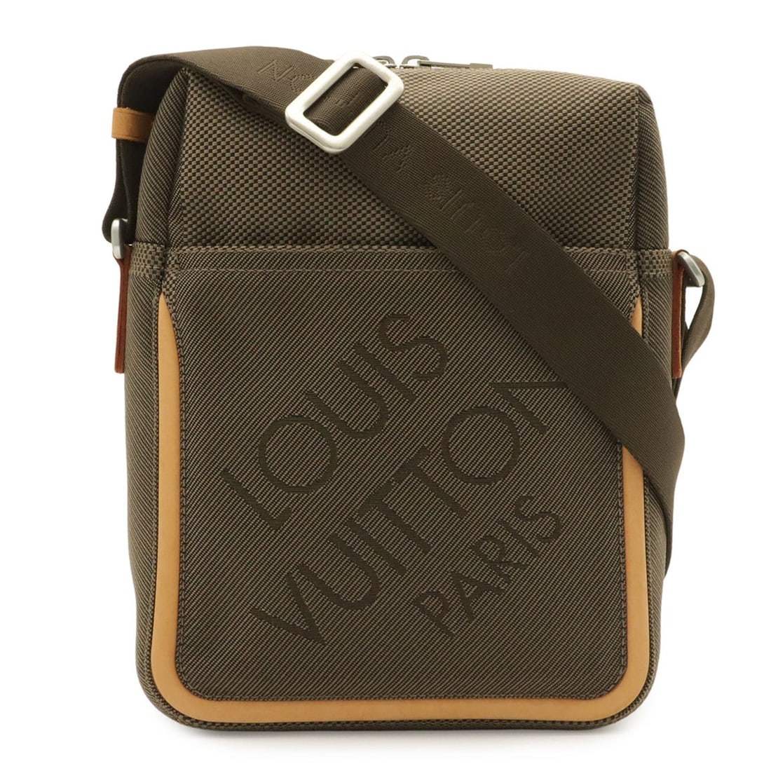 LOUIS VUITTON Damier Geant Citadin Shoulder Bag, Canvas, Tail, Khaki, M93040: --- Catalog ---Category: SizeSize (HxWxD): 25.5cm x 20cm x 8cm / 10.03'' x 7.87'' x 3.14''Category: DesignType: Shoulder bagColor: EarthGender: Men,WomenMaterial: Damier Geant , Canvas Category: Gener