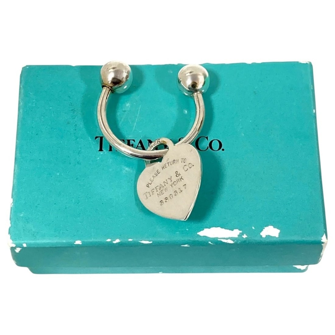 Tiffany & Co. Return to Heart Keyring, 925 Silver, Men's Women's: --- Catalog ---Category: SizeSize (HxWxD): 5cm x 3cm / 1.96'' x 1.18''Category: DesignType: KeyringColor: SilverGender: Men,WomenMaterial: Silver 925Pattern (Charm): HeartsCategory: GeneralBrand: Tiff