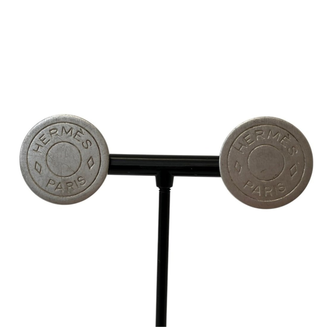 HERMES Hermes Sellier Earrings, Silver Color, Women's: --- Catalog ---Category: SizeSize (HxWxD): 20.00mm x 20.00mm / 0.79'' x 0.79''Category: DesignType: Clip earringsColor: SilverGender: WomenCategory: GeneralBrand: Hermes--- Item List ---Section: Condi