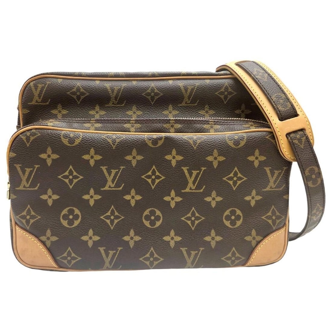 LOUIS VUITTON Monogram Nile Shoulder Bag M45244 (Men's & Women's): --- Catalog ---Category: SizeSize (HxWxD): 20cm x 28cm x 12cm / 7.87'' x 11.02'' x 4.72''Category: DesignType: Shoulder bagColor: BrownGender: Men,WomenMaterial: Monogram Category: GeneralBrand: Louis