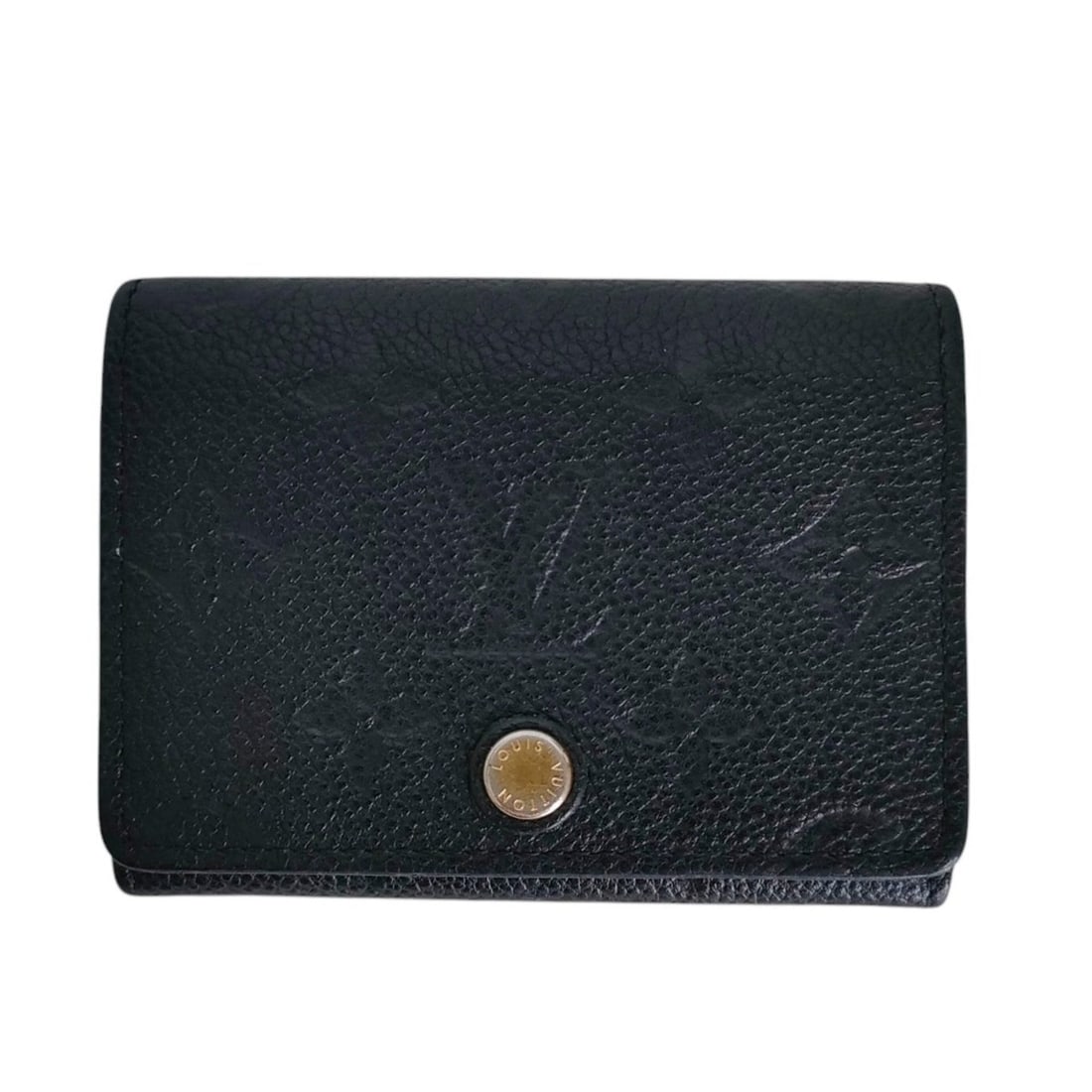 Louis Vuitton Monogram Empreinte Enveloppe Carte de Visite Business Card Holder/Card Case M58456: --- Catalog ---Category: DesignType: Card caseColor: Black, NoirGender: MenMaterial: Monogram Empreinte Category: GeneralBrand: Louis VuittonCategory: Physical PropertiesSize (HxWxD): 7.7cm x 10.5cm x