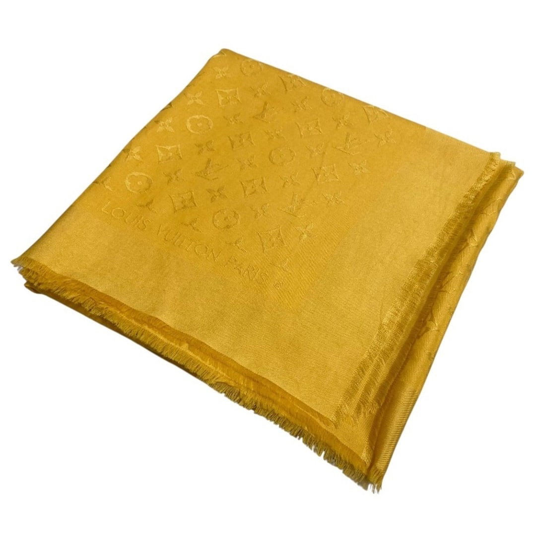 LOUIS VUITTON Louis Vuitton Silk Wool Shawl Monogram Stole M71363 Yellow Women's: --- Catalog ---Category: SizeSize (LxW): 1.4m x 1.4m / 55.11'' x 55.11''Category: DesignType: StoleColor: YellowGender: WomenMaterial: Silk 60%, Wool 40%Category: GeneralBrand: Louis Vuitton--- Item