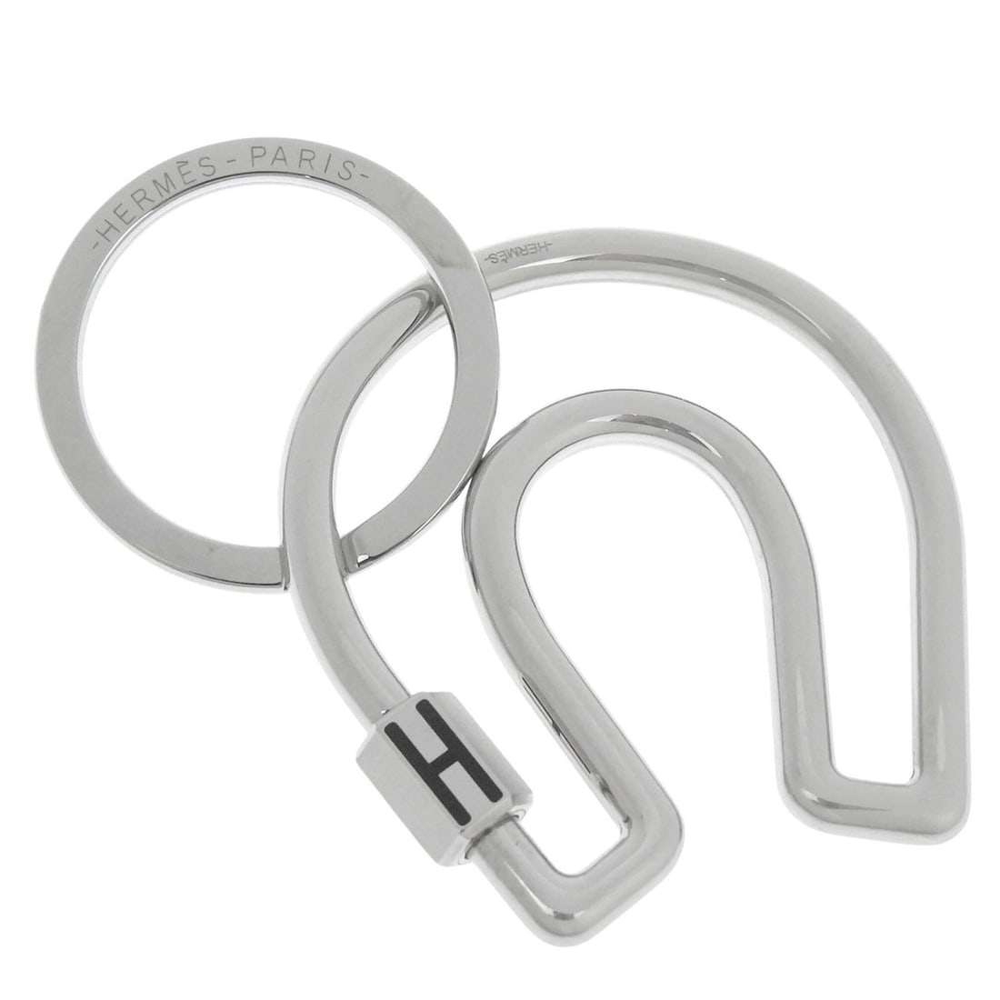 HERMES Hermes Faire à Cheval Metal H Logo Horseshoe Keyring Keychain Silver Made in France Men's: --- Catalog ---Category: SizeSize (HxWxD): 7cm x 4.6cm / 2.75'' x 1.81''Category: DesignType: KeyringColor: SilverGender: MenMaterial: MetalCategory: GeneralBrand: HermesCountry of Origin: France--- I
