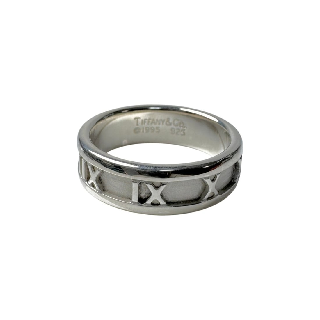 Tiffany & Co. Atlas Ring, Sterling Silver 925, Size # (Japanese Size), Women's: --- Catalog ---Category: SizeJP Size: 15US Size: 7.5Category: DesignType: Band ringColor: SilverGender: WomenMaterial: Silver 925Category: GeneralBrand: Tiffany--- Item List ---Section: ConditionRanki