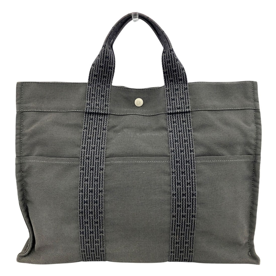 Hermes Herline Tote MM Bag Canvas: --- Catalog ---Category: SizeSize (HxWxD): 33cm x 41cm x 10.5cm / 12.99'' x 16.14'' x 4.13''Handle Length: 29cm / 11.41''Category: DesignType: Tote bagColor: GrayGender: WomenClosure: ZipperMaterial: 