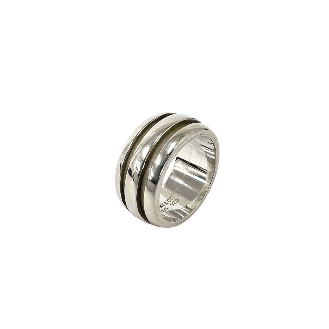 TIFFANY&Co. Tiffany Vintage Grooved Double Line Ring, Sterling Silver 925, Accessory, Silver, 43858: --- Catalog ---Category: SizeJP Size: 8US Size: 4.5Category: DesignType: Band ringColor: SilverGender: WomenMaterial: Silver 925Category: GeneralBrand: Tiffany--- Item List ---Section: ConditionRankin