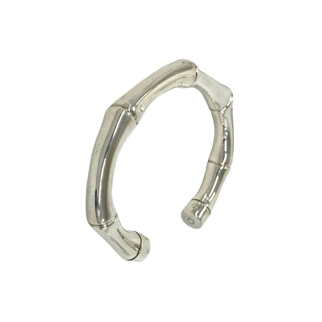 GUCCI Bamboo Bangle, Sterling Silver 925 Bracelet, Accessory, Silver, Item Number 28773: --- Catalog ---Category: SizeLength: 18.5cm / 7.28''Category: DesignType: BangleColor: SilverGender: WomenMaterial: Silver 925Category: GeneralBrand: Gucci--- Item List ---Section: ConditionRanking: