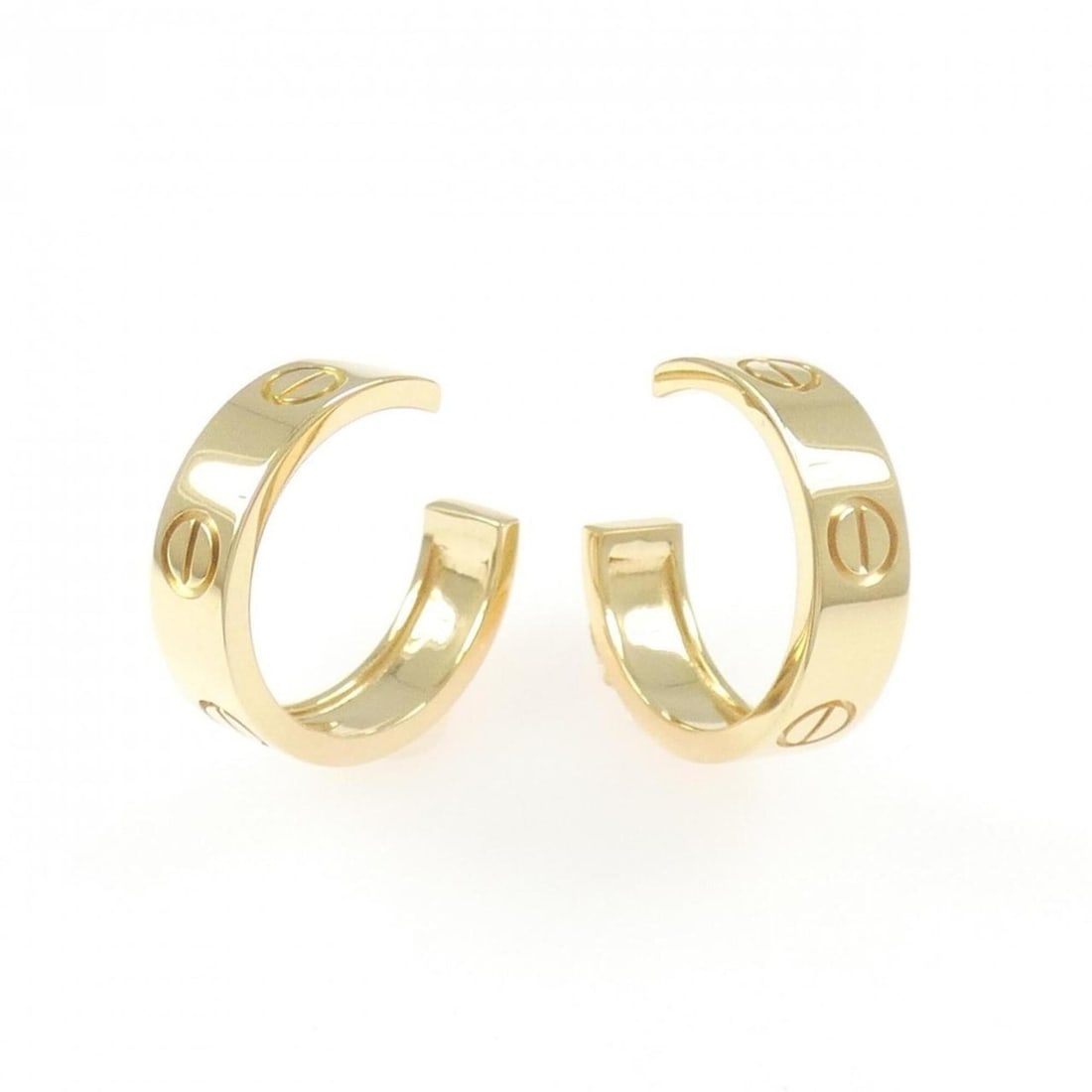 Cartier Love Earrings: --- Catalog ---Category: SizeSize (HxWxD): 19.60mm x 5.50mm / 0.77'' x 0.22''Category: DesignType: Stud earringsGender: WomenMaterial: Yellow gold (18K)Category: GeneralMPN: CR80083071Brand: