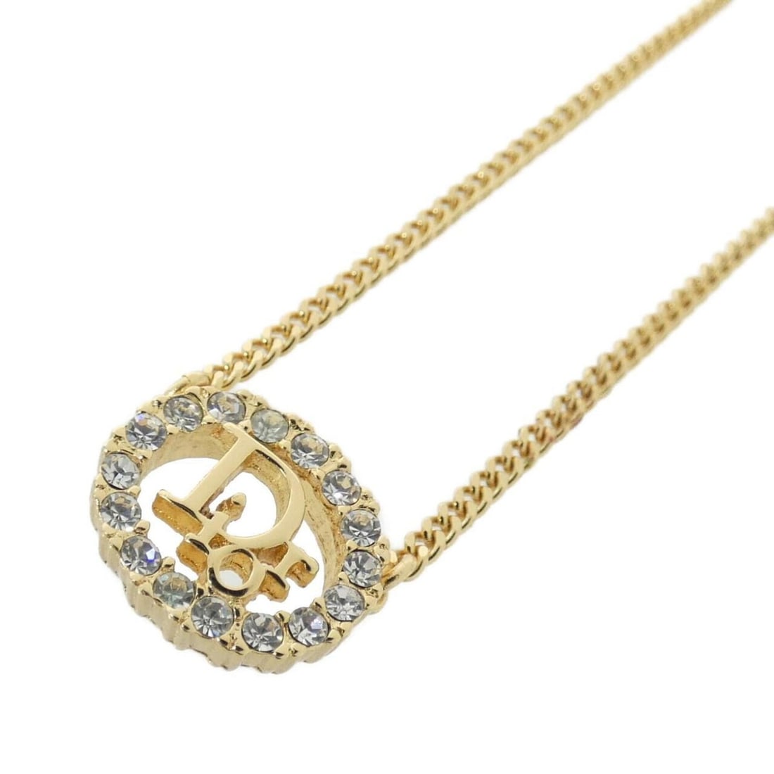Christian Dior necklace: --- Catalog ---Category: SizePendant Size: 13mm x 15mm / 0.51'' x 0.59''Neck Circumference: 38.5 cm - 44 cm / 15.15'' - 17.32''Category: DesignColor: ClearGender: WomenNecklace Type: