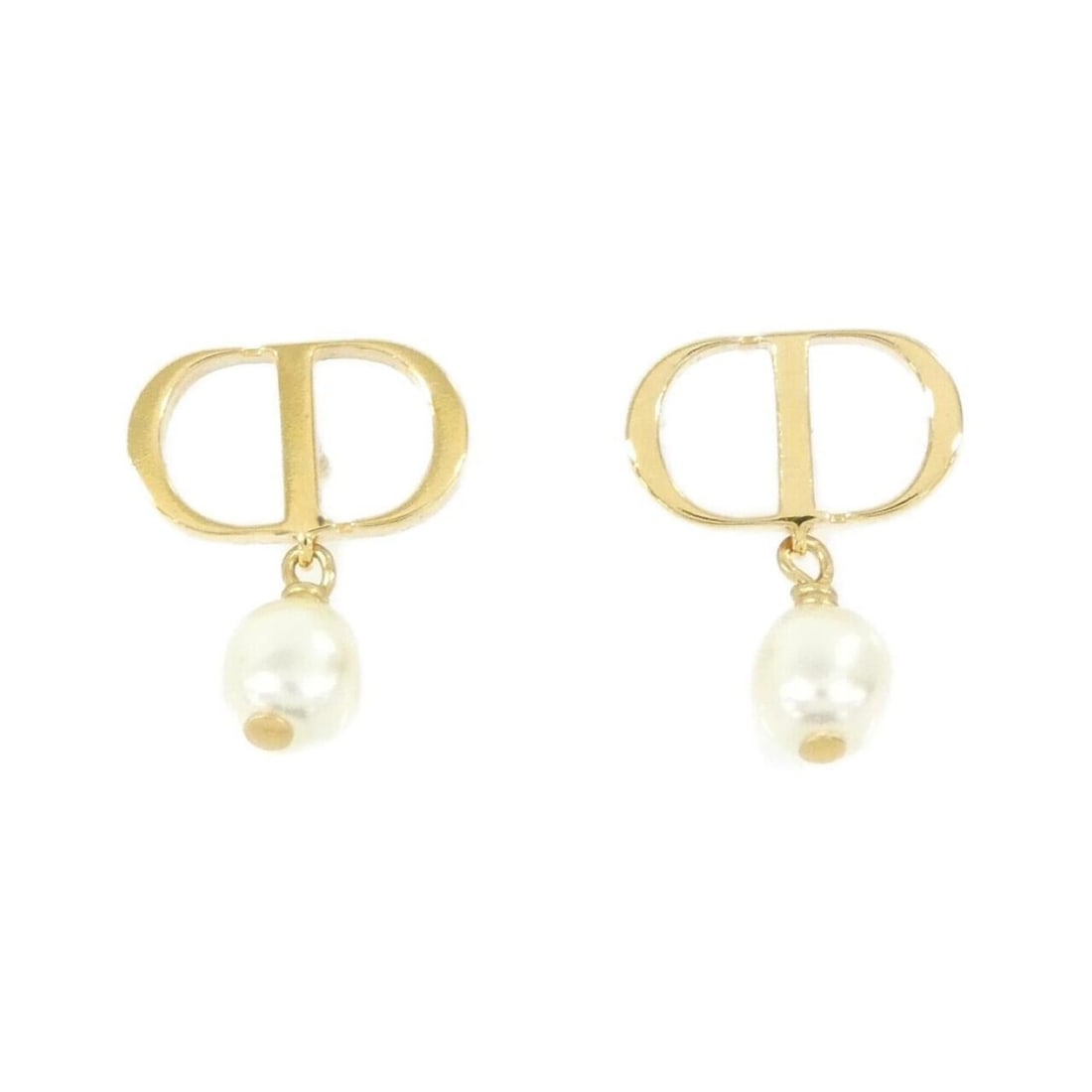 Christian Dior Petite CD E1520PTCRS Earrings: --- Catalog ---Category: SizeSize (HxWxD): 18.00mm x 13.00mm / 0.71'' x 0.51''Category: DesignType: Stud earringsColor: WhiteGender: WomenCategory: GeneralMPN: E1520PTCRSBrand: Christian Dior--- Item
