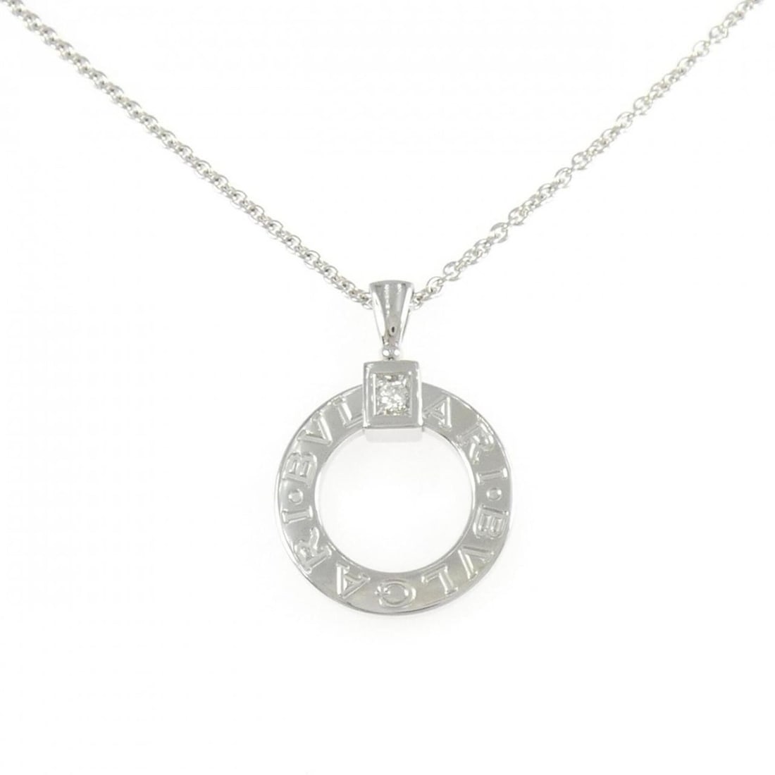 Bvlgari Necklace: --- Catalog ---Category: SizePendant Size: 29.8mm x 20.9mm / 1.17'' x 0.82''Neck Circumference: 38 cm - 45 cm / 14.96'' - 17.71''Category: DesignStone: DiamondGender: WomenMaterial: White gold