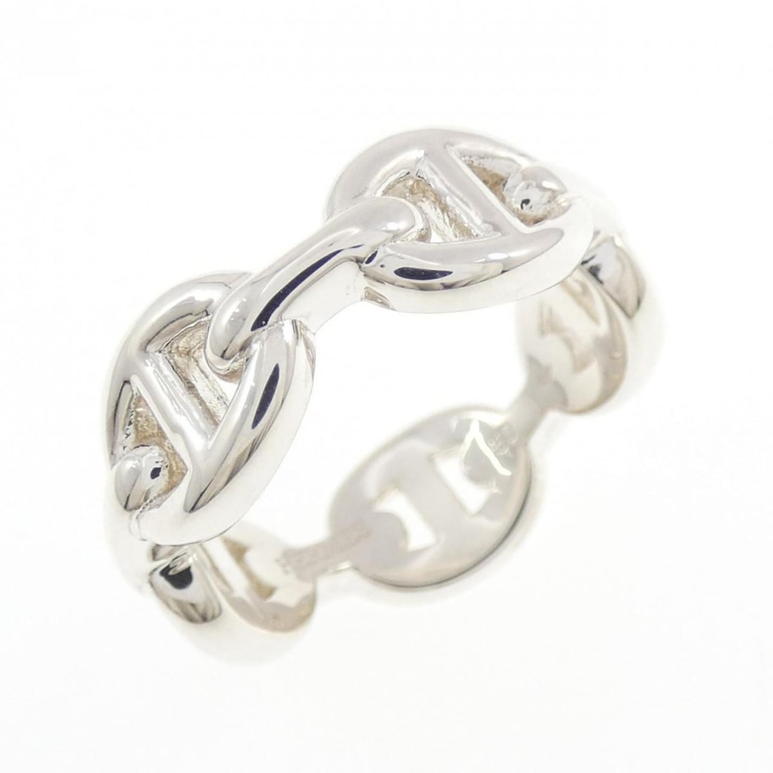 Hermes Hermès Chaine d'Ancre Enchainée Ring: --- Catalog ---Category: SizeWidth: 6.9mm / 0.27''Weight: 5.2g / 0.18oz.JP Size: 10US Size: 5.5Category: DesignType: Band ringGender: WomenMaterial: Silver 925Category: GeneralLine: Chaine