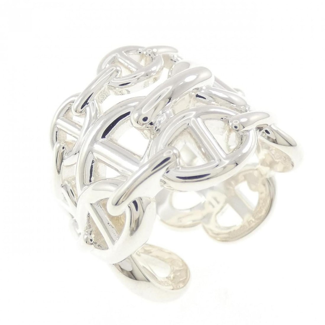 Hermes Hermès Chaine d'Ancre Enchainée Ring: --- Catalog ---Category: SizeWidth: 18.7mm / 0.74''Weight: 12.8g / 0.45oz.JP Size: 12US Size: 6.5Category: DesignType: Band ringGender: WomenMaterial: Silver 925Category: GeneralLine: Chaine