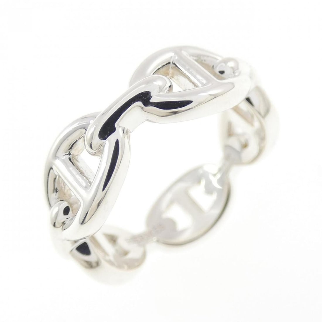 Hermes Hermès Chaine d'Ancre Enchainée Ring: --- Catalog ---Category: SizeWidth: 7.1mm / 0.28''Weight: 5.9g / 0.2oz.JP Size: 15US Size: 7.5Category: DesignType: Band ringGender: WomenMaterial: Silver 925Category: GeneralLine: Chaine