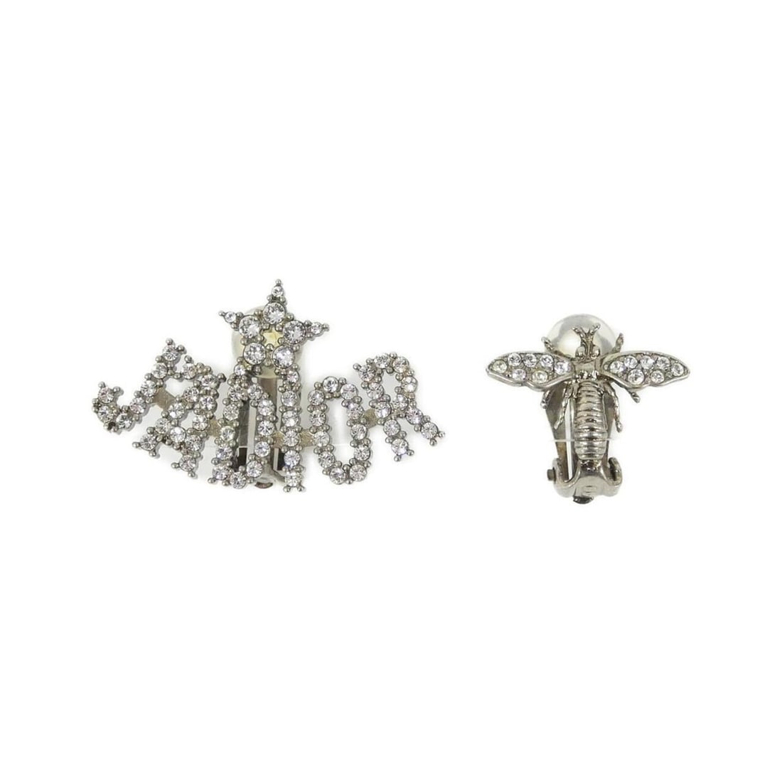Christian Dior J'Adior E0895ADRCY Earrings: --- Catalog ---Category: SizeSize (HxWxD): 20.00mm x 32.00mm / 0.79'' x 1.26''Category: DesignType: Clip earringsColor: SilverGender: Women,MenCategory: GeneralMPN: E0895ADRCYBrand: Christian Dior--- 