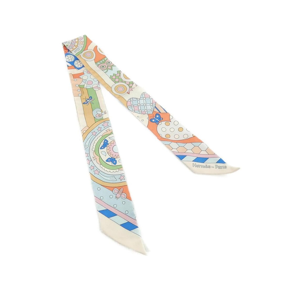 Hermes LES MURMURES DE LA FORET Twilly 063005S Scarf Muffler: --- Catalog ---Category: SizeSize (LxW): 5cm x 86cm / 1.96'' x 33.85''Category: DesignType: ScarfColor: Beige, BlueGender: Women,MenMaterial: Silk Category: GeneralMPN: 063005SBrand: Hermes--- Item