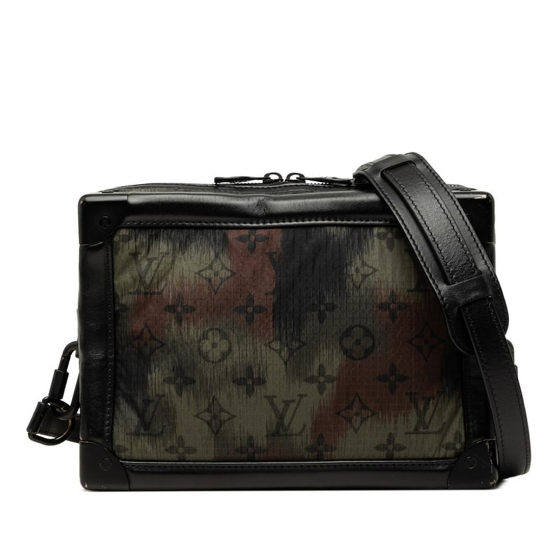 Louis Vuitton Monogram Camouflage Soft Trunk Crossbody Shoulder Bag M56428 Khaki Black Nylon Leather: --- Catalog ---Category: SizeStrap Drop: 57cm / 22.44''Size (HxWxD): 17.5cm x 24.5cm x 9.5cm / 6.88'' x 9.64'' x 3.74''Category: DesignType: Shoulder bagColor: Black, KhakiGender: WomenClosure: Zipper