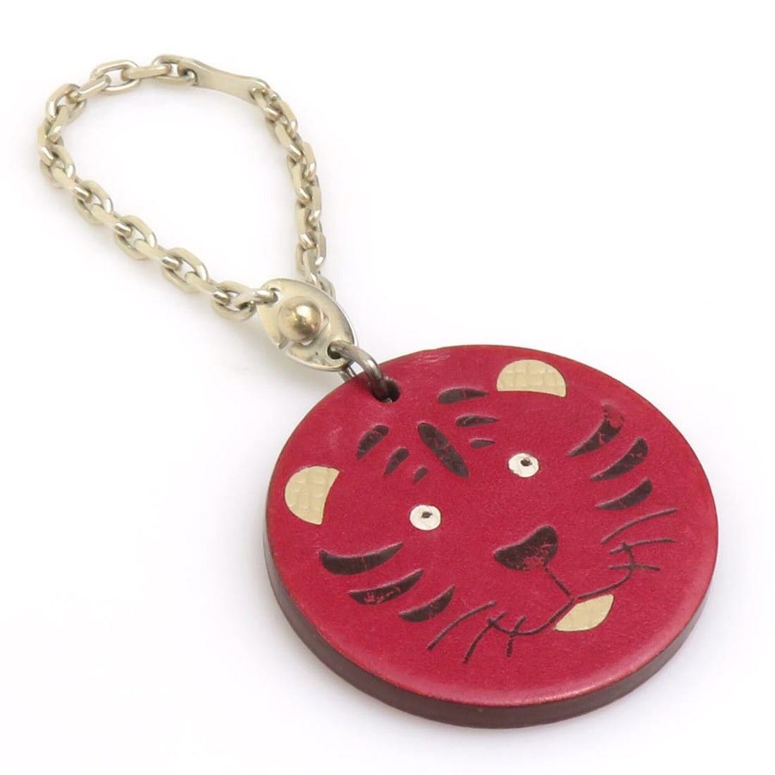 Hermes Charm, Animal Motif, Tiger, Leather, Sterling Silver 925, Dark Red, Silver, Men's/Women's,: --- Catalog ---Category: SizeSize (HxWxD): 115.00mm x 45.00mm / 4.53'' x 1.77''Category: DesignType: Handbag charmColor: Dark red, SilverGender: Men,WomenMaterial: Leather, Silver 925Category: General