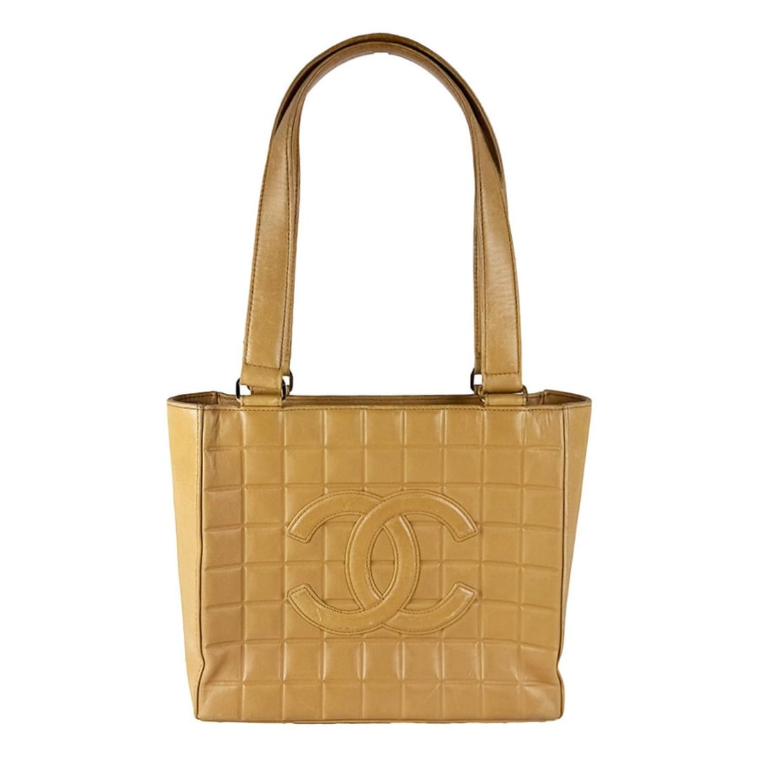 Chanel CHANEL Tote Bag Chocolate Bar Leather Beige Gold Women's z10740: --- Catalog ---Category: SizeSize (HxWxD): 22cm x 24cm x 8cm / 8.66'' x 9.44'' x 3.14''Category: DesignType: Tote bagColor: BeigeGender: WomenMaterial: Leather Category: GeneralBrand: ChanelCountry of