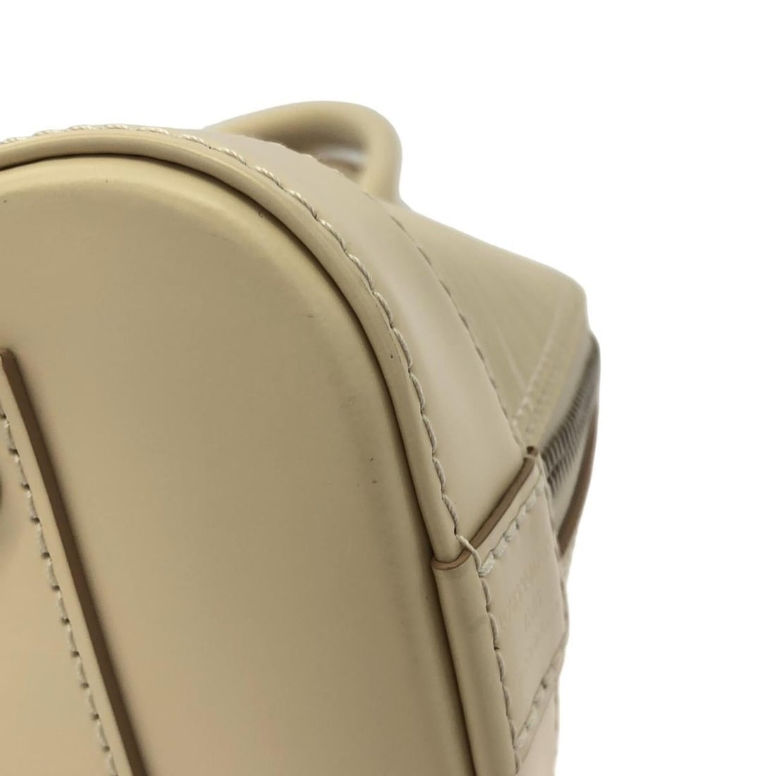 Louis Vuitton Epi Alma BB M14432 Handbag - 3