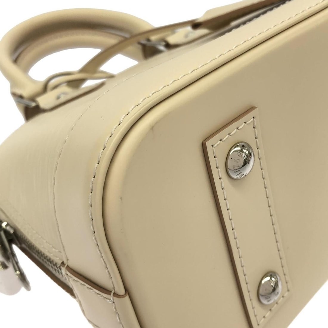 Louis Vuitton Epi Alma BB M14432 Handbag - 4