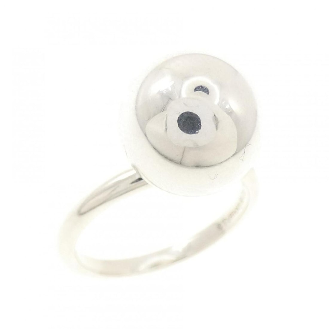 Tiffany Ball Ring: --- Catalog ---Category: SizeJP Size: 13US Size: 6.5Category: DesignType: Band ringGender: WomenMaterial: Silver 925Category: GeneralBrand: Tiffany--- Item List ---Section: ConditionRanking: Rank SA