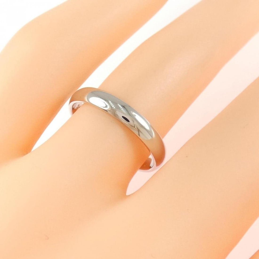 Van Cleef & Arpels Tendrement Ring - 4
