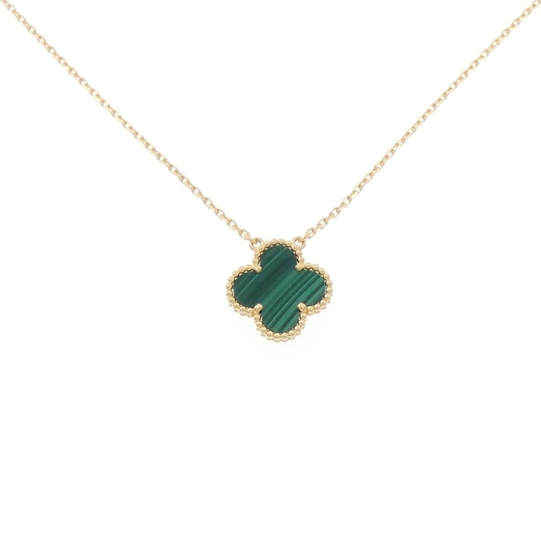 Van Cleef & Arpels Vintage Alhambra Necklace: --- Catalog ---Category: SizePendant Size: 14.8mm x 14.8mm / 0.58'' x 0.58''Neck Circumference: 42 cm - 47 cm / 16.53'' - 18.5''Category: DesignGender: WomenMaterial: Yellow gold (18K)Pendant Type: Pe