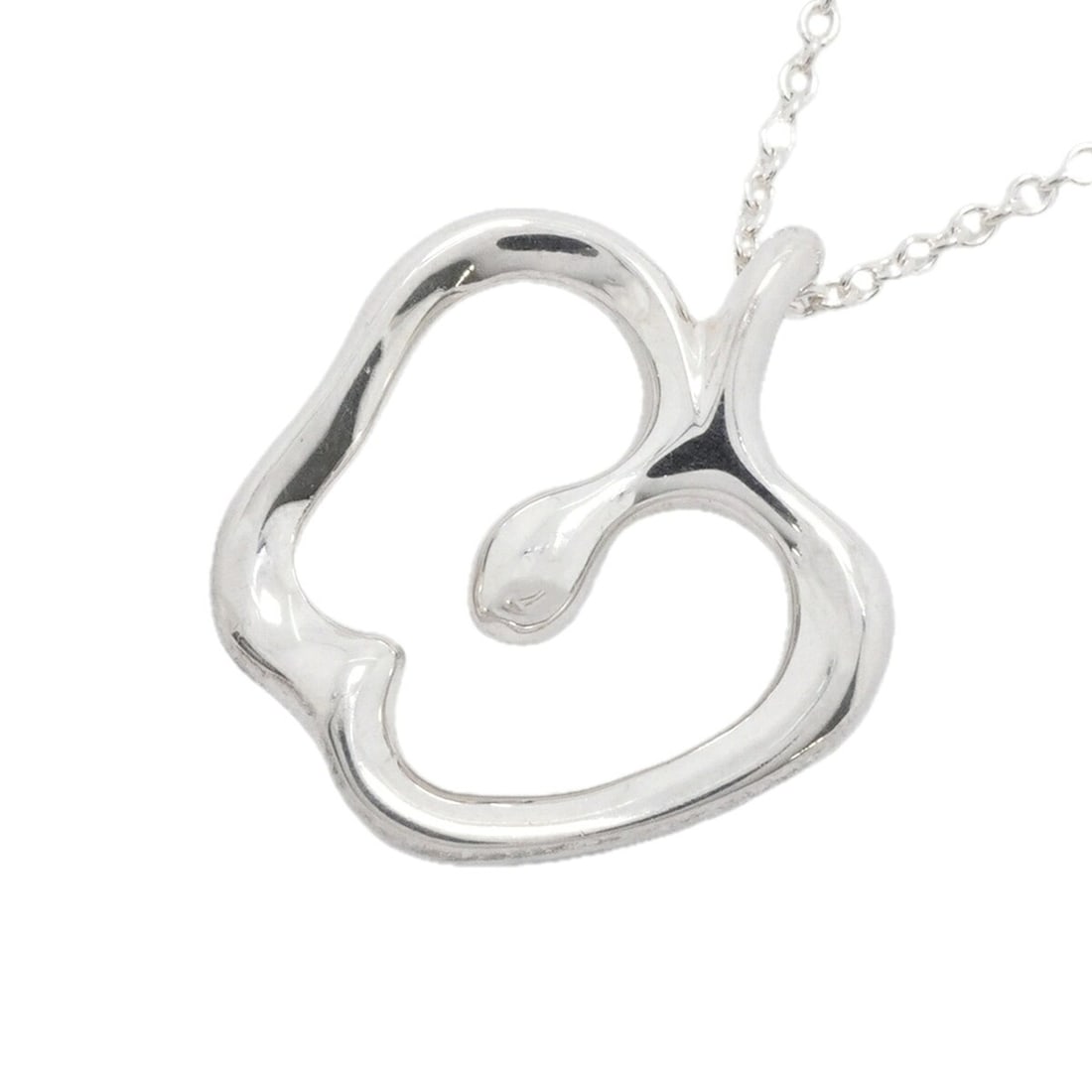 Tiffany & Co. Apple Necklace, Sterling Silver 925, Women's: --- Catalog ---Category: SizePendant Size: 17.7mm x 15.9mm / 0.69'' x 0.62''Neck Circumference: 41 cm / 16.14''Category: DesignGender: WomenMaterial: Silver 925Necklace Type: NecklaceCategory: General