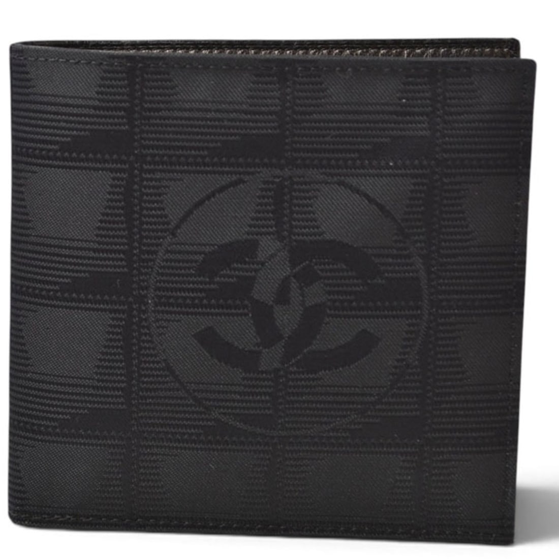 Chanel Bi-fold Wallet, CHANEL New Travel Line, Coco Mark, Black, Men's & Women's: --- Catalog ---Category: SizeSize (HxWxD): 10cm x 10.5cm x 2cm / 3.93'' x 4.13'' x 0.78''Category: DesignType: Wallet (bi-fold)Color: BlackGender: Men,WomenMaterial: Canvas Category: GeneralBrand: Cha
