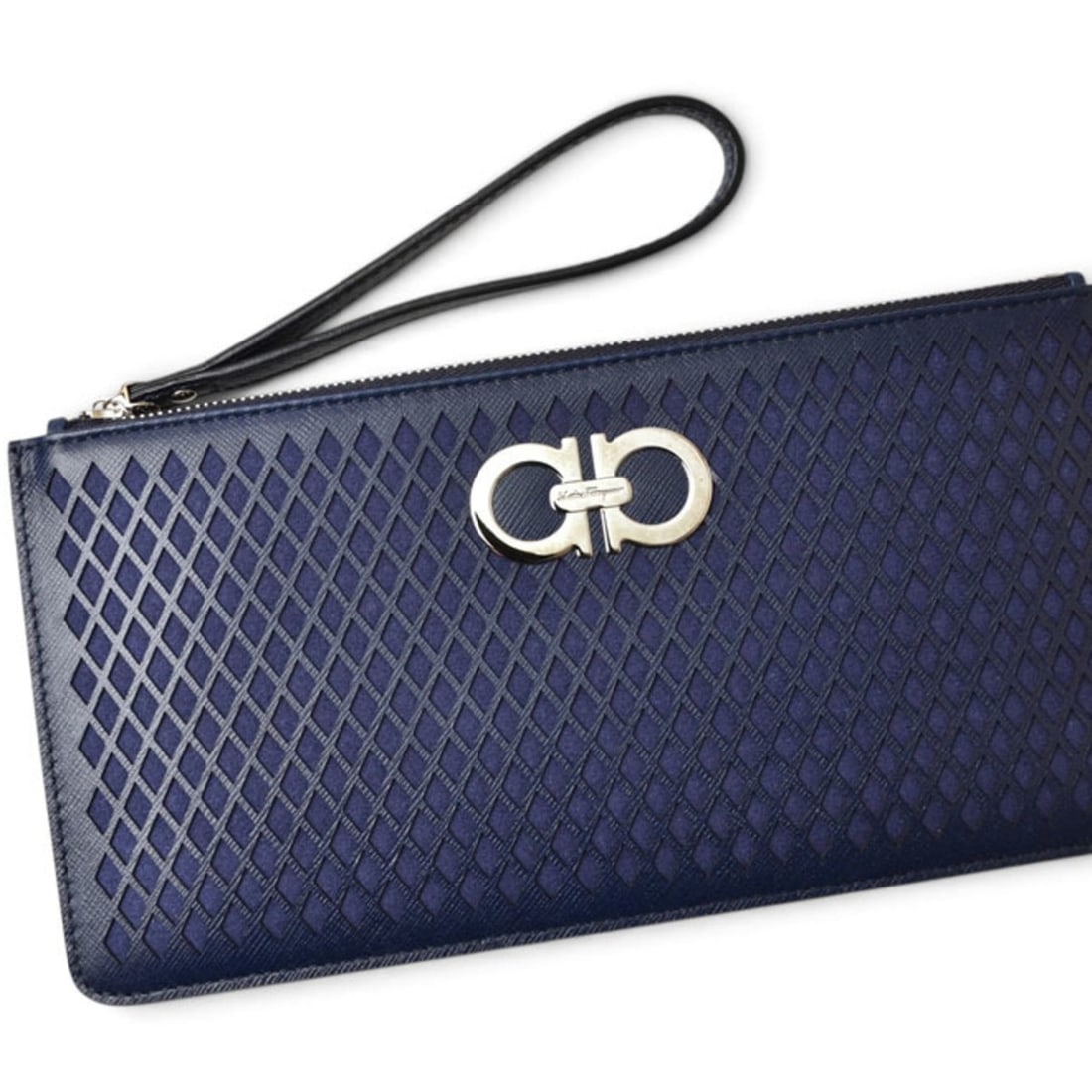 Salvatore Ferragamo Ferragamo Flat Pouch Clutch Bag Salvatore Gancini Leather Navy AU-22: --- Catalog ---Category: SizeSize (HxWxD): 12cm x 24cm x 1cm / 4.72'' x 9.44'' x 0.39''Category: DesignType: Clutch bag, PouchColor: NavyGender: Women,MenMaterial: Leather Category: GeneralBrand: Salv