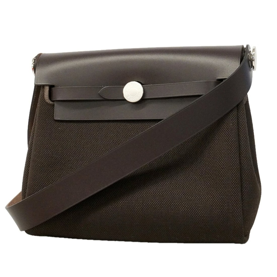 Hermes Shoulder Bag Herbag Zip Toile Military Ebene G Stamp Women's: --- Catalog ---Category: SizeSize (HxWxD): 17.5cm x 20cm x 7cm / 6.88'' x 7.87'' x 2.75''Category: DesignType: Shoulder bagColor: BrownGender: WomenHardware Color: SilverCategory: GeneralBrand: Hermes