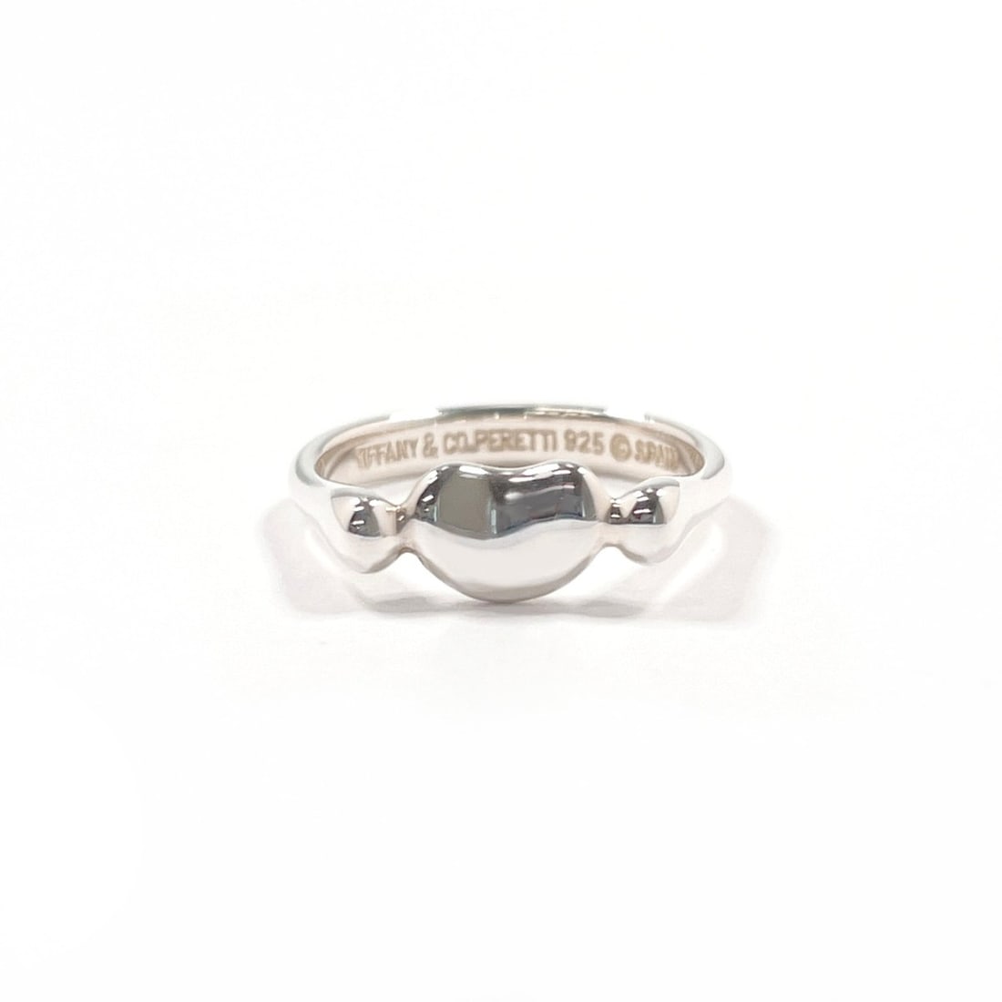 TIFFANY&Co. Tiffany Bean Elsa Peretti Ring, Sterling Silver 925, Size 11, Silver, Women's: --- Catalog ---Category: SizeJP Size: 11US Size: 6Category: DesignType: Band ringColor: SilverStyle: AntiqueGender: WomenMaterial: Silver 925Category: GeneralBrand: TiffanyCountry of Origin: Spain--- 