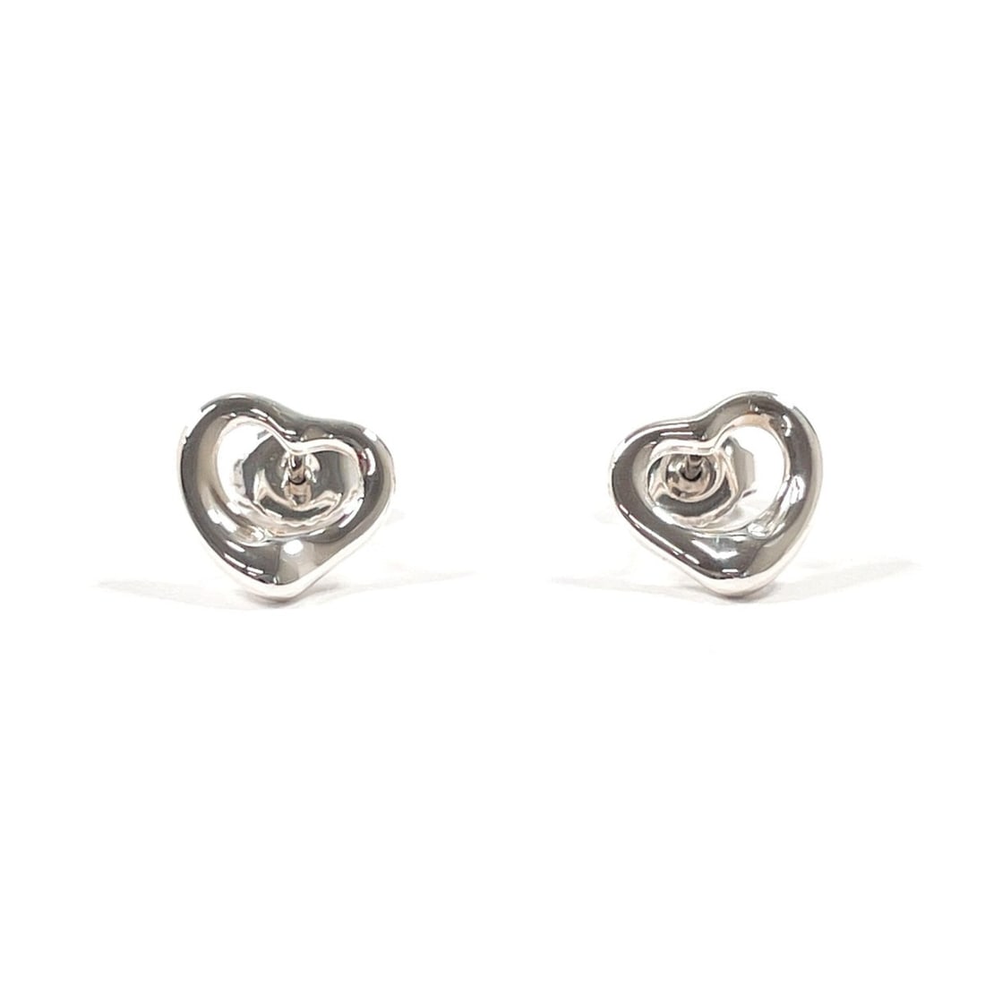 TIFFANY&Co. Tiffany Open Heart Elsa Peretti Earrings, Sterling Silver 925, Silver, Women's: --- Catalog ---Category: SizeSize (HxWxD): 10.00mm x 11.00mm / 0.39'' x 0.43''Category: DesignType: Stud earringsColor: SilverGender: WomenMaterial: Silver 925Category: GeneralBrand: TiffanyCountry of