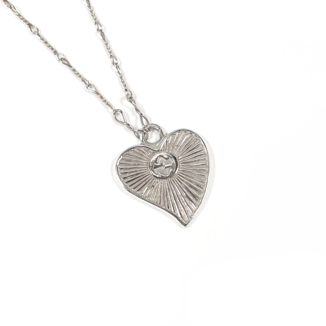 GUCCI Heart Interlocking G Necklace, Sterling Silver 925, Silver, Women's: --- Catalog ---Category: SizePendant Size: 17.4mm x 14.8mm / 0.68'' x 0.58''Neck Circumference: 50.5 cm / 19.88''Category: DesignColor: SilverGender: WomenMaterial: Silver 925Necklace Type: NecklaceCa