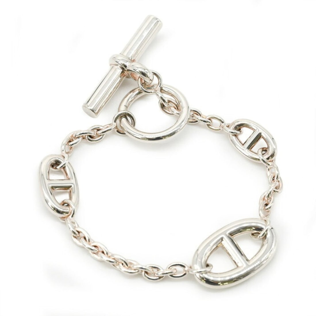 HERMES Chaine d'Ancre Farandole 2022 Bracelet SV925: --- Catalog ---Category: SizeWidth: 1cm / 0.39''Length: 15cm / 5.9''Total Length: 18.5cm / 7.28''Category: DesignType: Charm braceletGender: WomenCategory: GeneralLine: Chaine d'AncreBrand: Hermes--- 